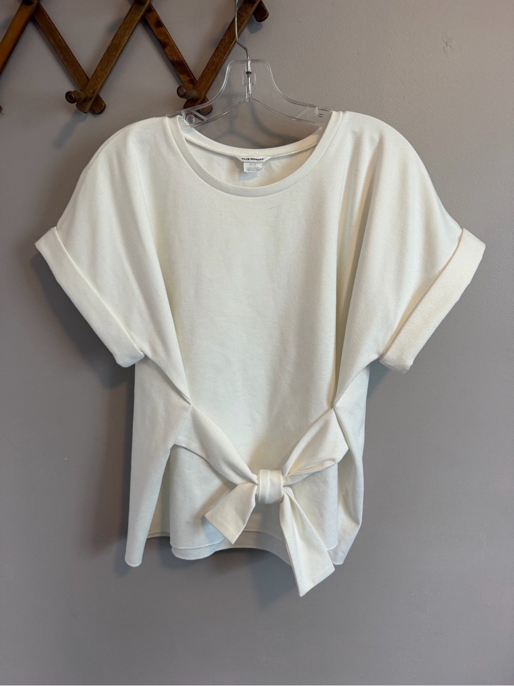 Club Monaco Cream Tie Front Cuffed Short Sleeve Top M
